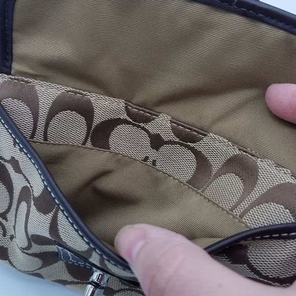 Coach Brown Signature Logo Small Purse Wristlet Clutch Brown Trim Turnlock - Picture 6 of 7